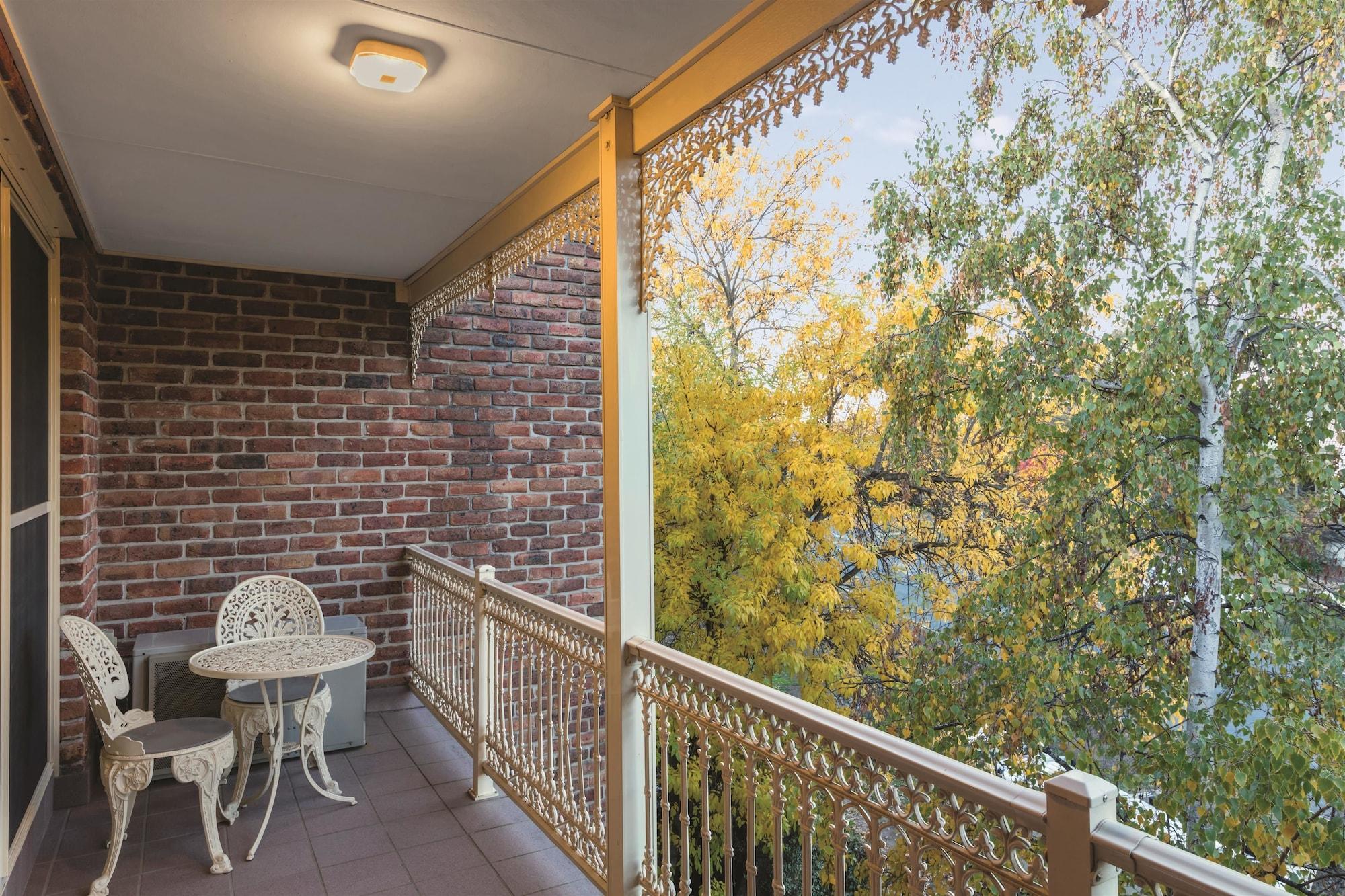 Adina Serviced Apartments Canberra Kingston Camberra Exterior foto