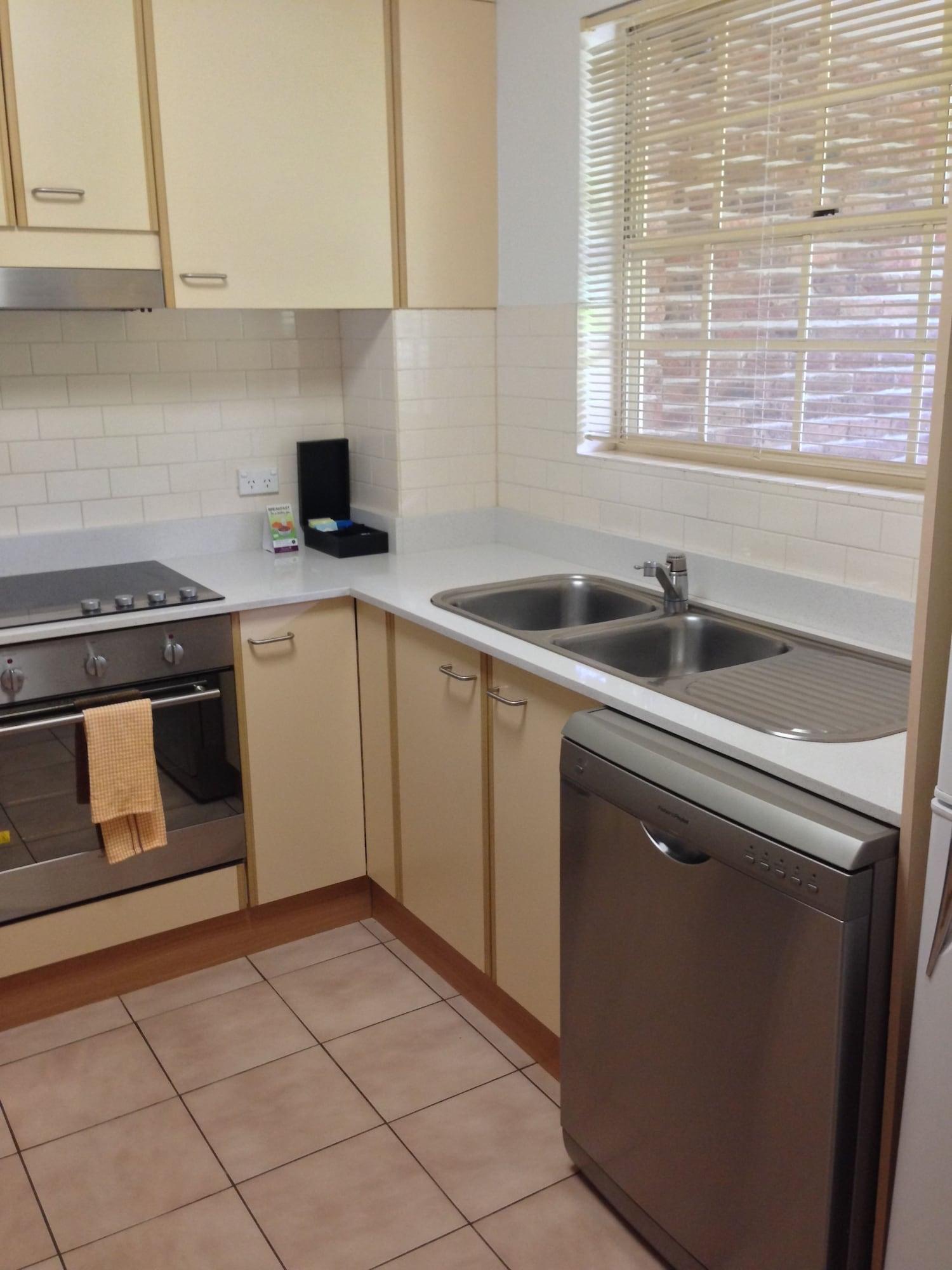 Adina Serviced Apartments Canberra Kingston Camberra Exterior foto
