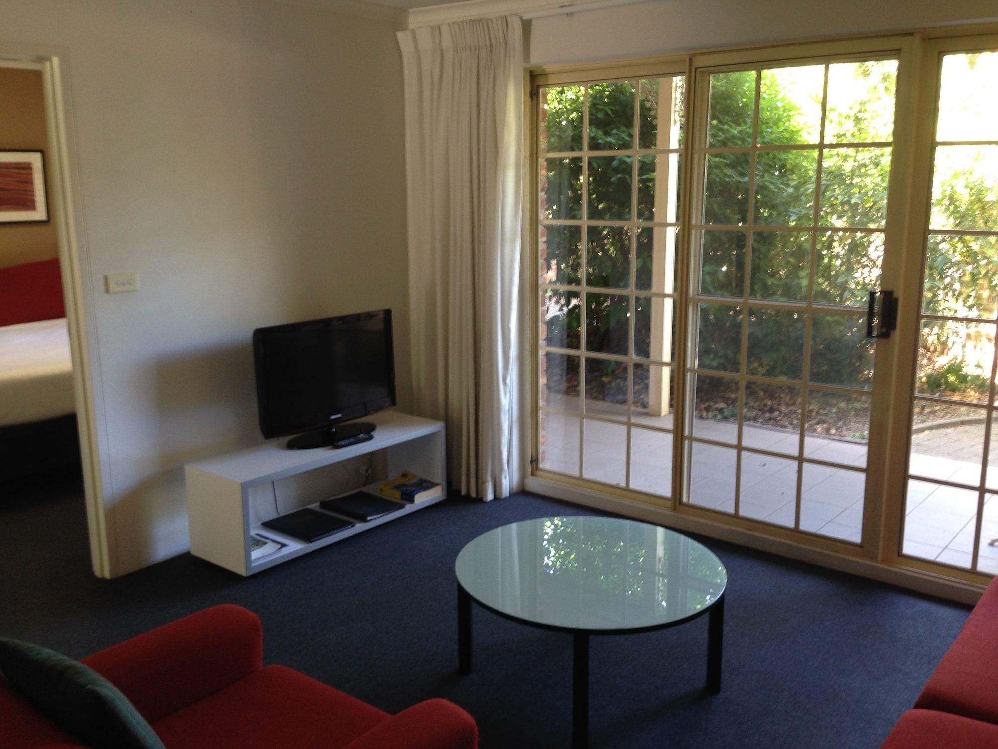 Adina Serviced Apartments Canberra Kingston Camberra Exterior foto