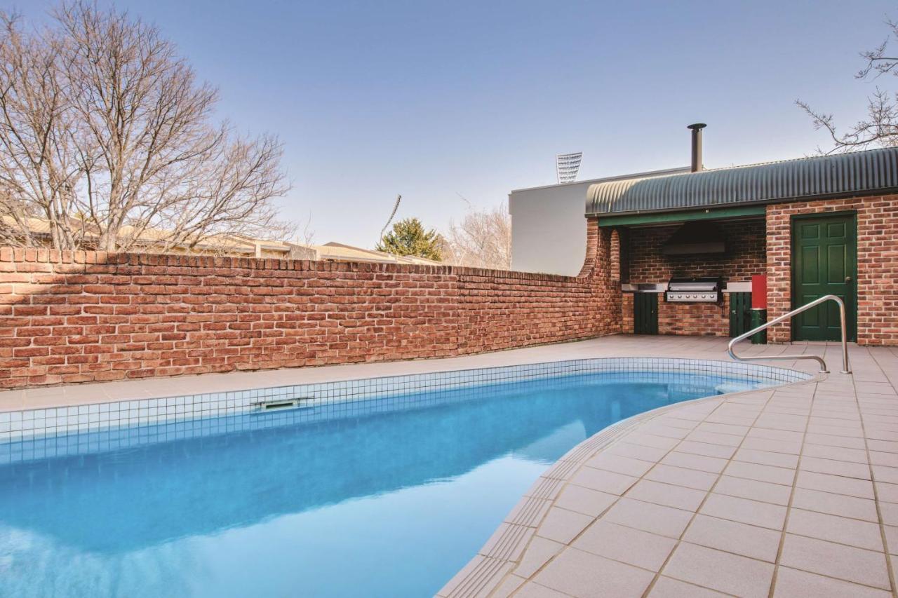 Adina Serviced Apartments Canberra Kingston Camberra Exterior foto